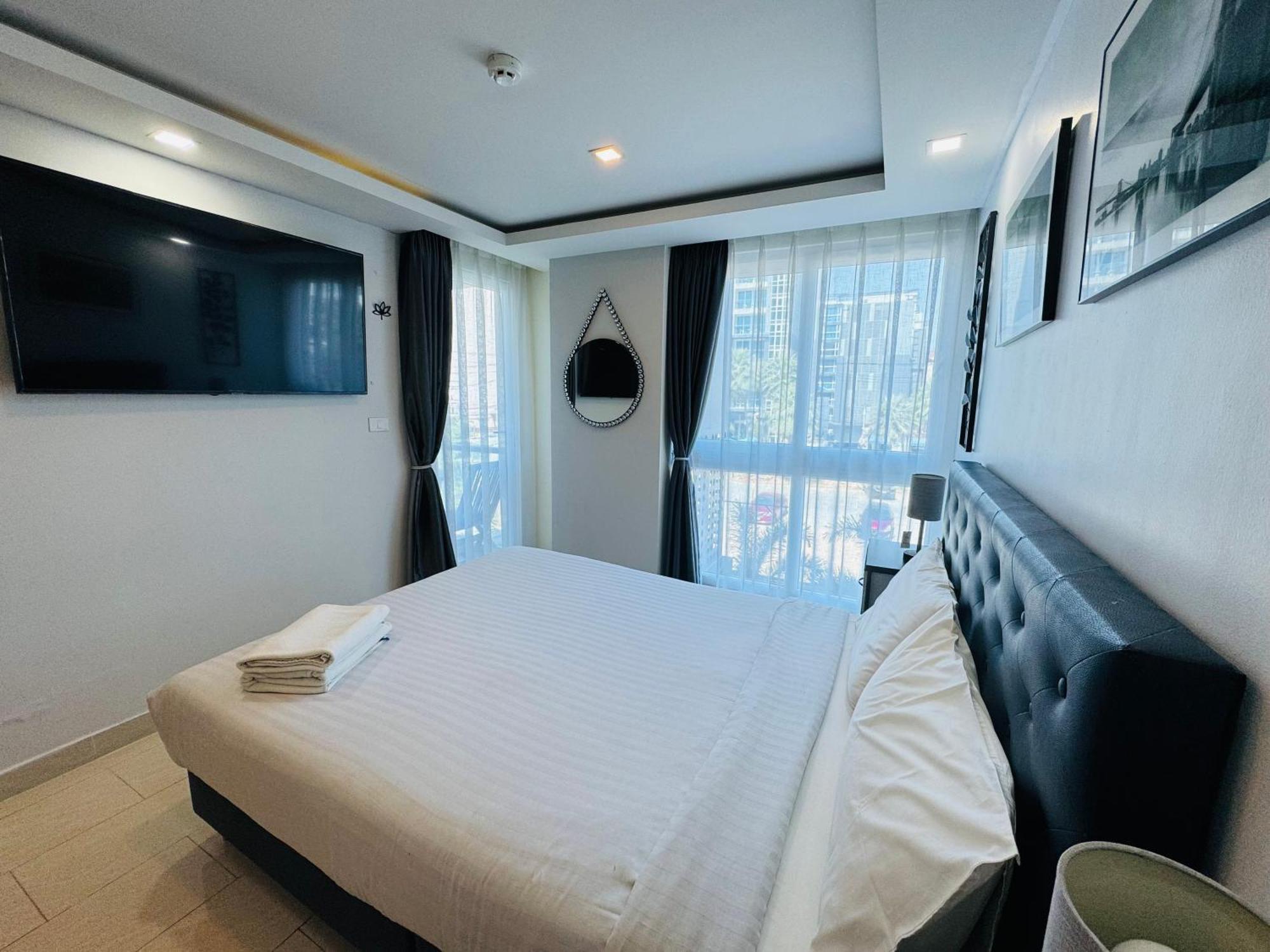 Grand Avenue Conde Pattaya Apartment Exterior photo