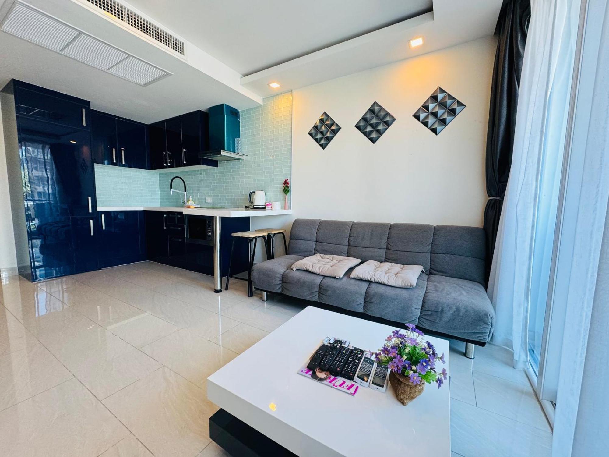 Grand Avenue Conde Pattaya Apartment Exterior photo